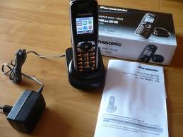 Mặt trước Điện thoại GSM Panasonic gắn Sim di động KX-TW201
